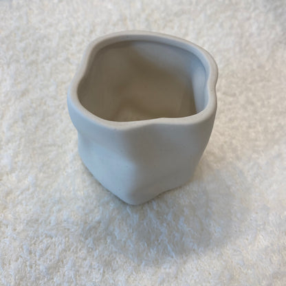 Nordic Style Crumpled Ceramic Match Holder