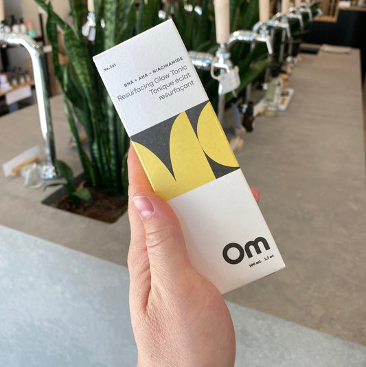 Om BHA + AHA + Niacinamide Resurfacing Glow Tonic