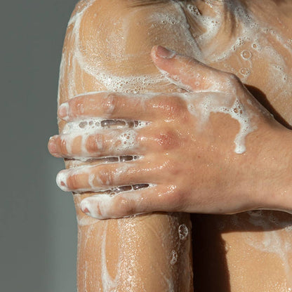 OM Cedar + Vetiver Glow Body Wash Concentrate